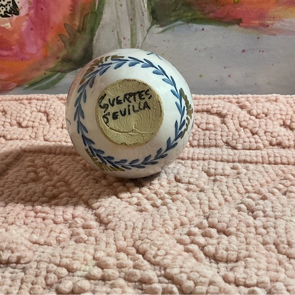 Guertes Sevilla Spanish Majolica Hand Painted Pottery small jug/pitcher - Picture 6 of 7